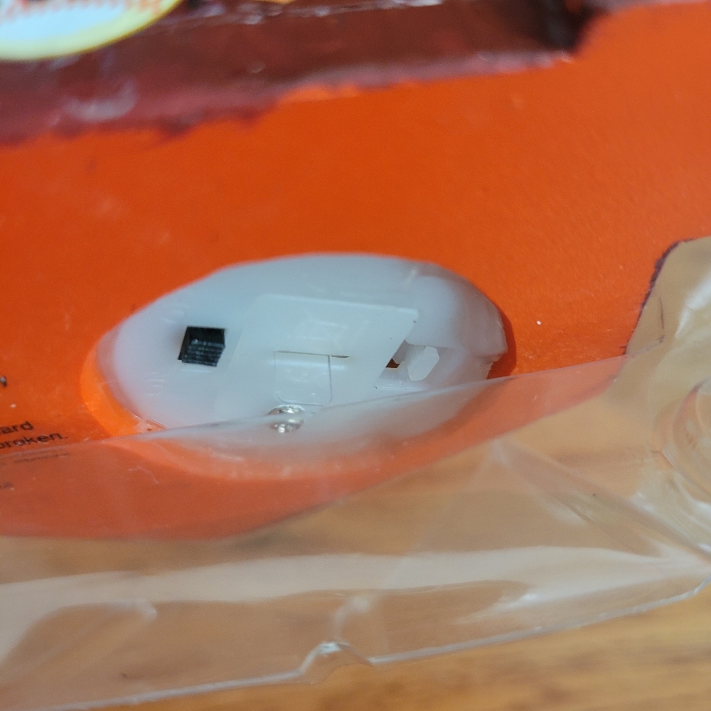 RARE NEW Batman SF Giants Bobblehead - Picture 7 of 7